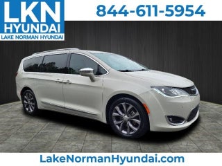 2019 Chrysler Pacifica Limited Safety and Theater Pkg